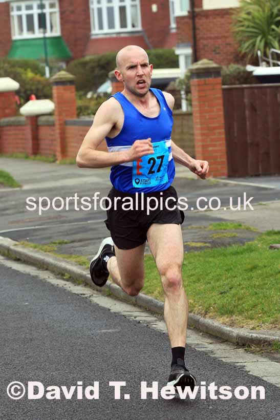 Senior mens 12 Stage 2023 Northern Mens 12 stage and Womens 6 Stage Relays and Young Athletes, Redcar. Photo: David T. Hewitson/Sports for All Pics